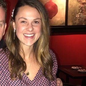 Meet your Posher, Caitlin